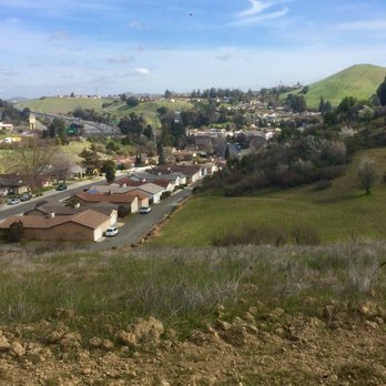 Stewart Draw Park - View over the freeway and some nearby houses. - Parks Near Me - Pinole, California Stewart Draw Park - View over the freeway and some nearby houses. - Parks Near Me - Pinole, California
