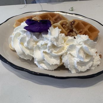 Mints & Honey - Banana + Cream Waffle - Coffee & Tea Near Me - Burlingame, California Mints & Honey - Banana + Cream Waffle - Coffee & Tea Near Me - Burlingame, California