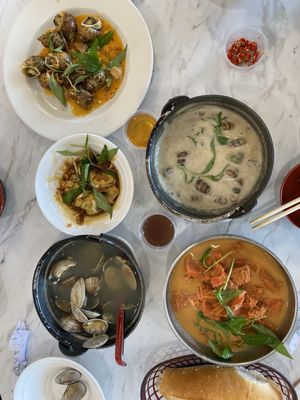 Bún Nhân Quán-Phá Lấu Houston by null