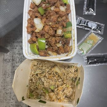 Li Chinese Restaurant - Black Pepper Chicken and Shrimp Fried Rice - Chinese Near Me - Swansea, Illinois Li Chinese Restaurant - Black Pepper Chicken and Shrimp Fried Rice - Chinese Near Me - Swansea, Illinois