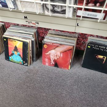 CD Exchange - Videos & Video Game Rental Near Me - Holland, Michigan