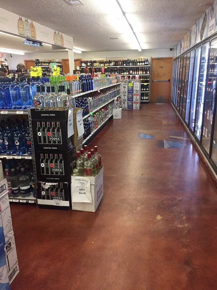 HAMPTON BEVERAGES Updated September 2024 10 Photos 1519 S Hampton