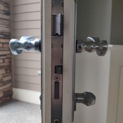 Half Price Unlocks - Lock repair and new lock installation