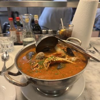 Sotto Mare - The "Best Damn Crab Cioppino" - Seafood Near Me - San Francisco, California Sotto Mare - The "Best Damn Crab Cioppino" - Seafood Near Me - San Francisco, California