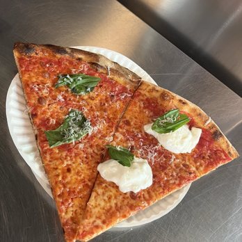 L'industrie Pizzeria - Pizza Near Me - Brooklyn, New York L'industrie Pizzeria - Pizza Near Me - Brooklyn, New York