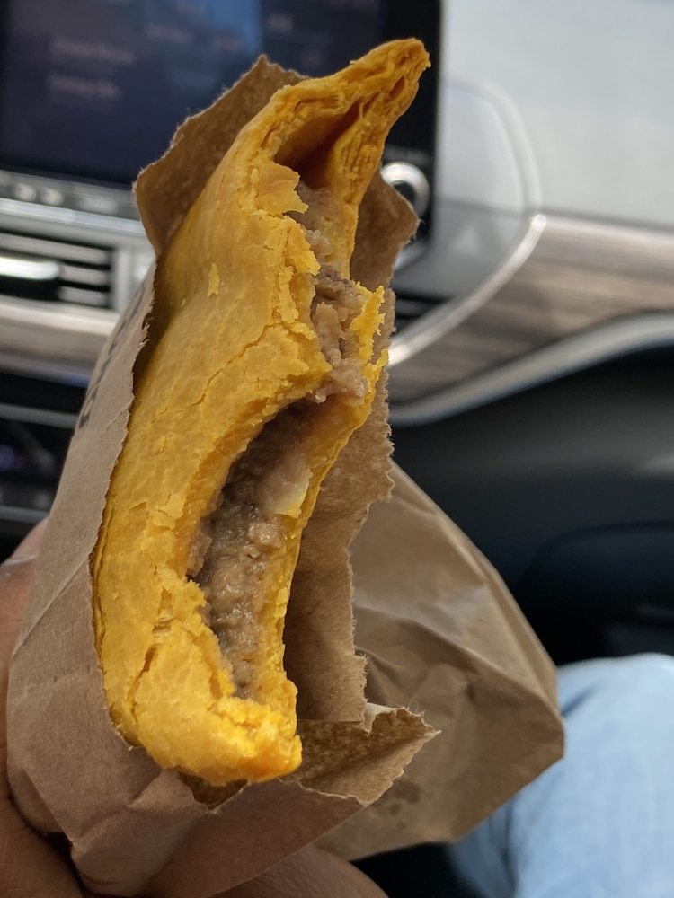 P & R Jamaican Restaurant And Ice Cream Parlor