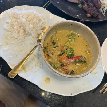Le Kinaree Thai Eatery - Free - Thai Near Me - Chino Hills, California Le Kinaree Thai Eatery - Free - Thai Near Me - Chino Hills, California