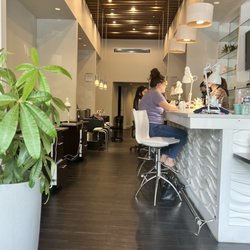 Fiona Nail Lounge - Nail salon