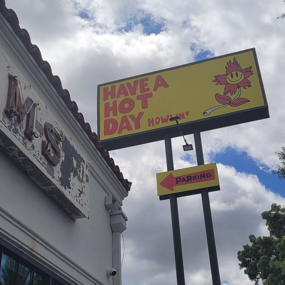 Howlin' Ray's - Southern Near Me - Pasadena, California