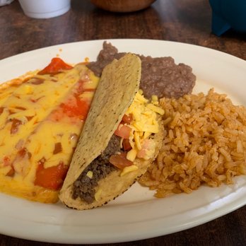 Matas Cafe - a plate of mexican food - Mexican Near Me - Floresville, Texas