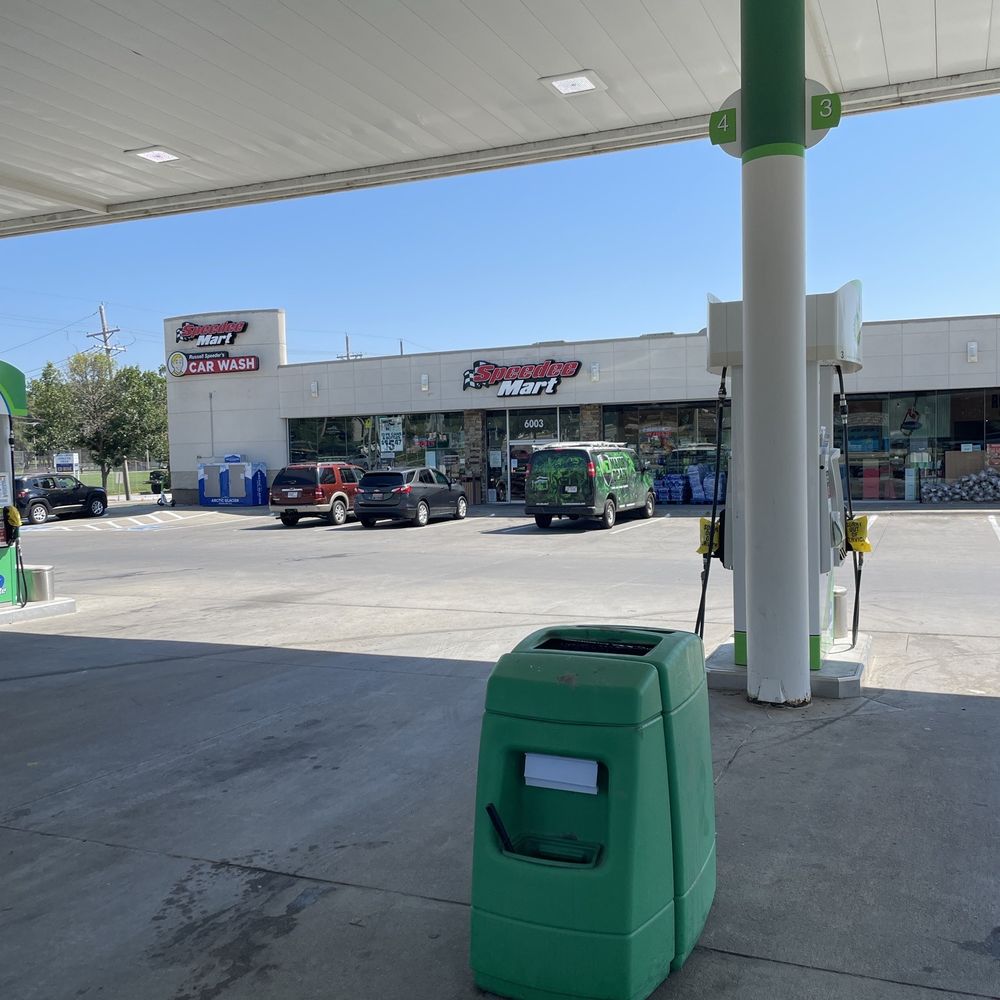 Speedee Mart - Spilled Powerade - Convenience Stores Near Me - Omaha, Nebraska Speedee Mart - Spilled Powerade - Convenience Stores Near Me - Omaha, Nebraska