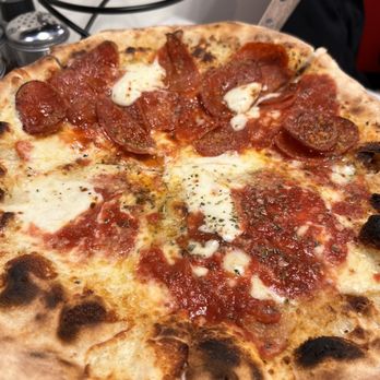 V Pizza - Half cheese & Half pepperoni pizza - Pizza Near Me - Orlando, Florida V Pizza - Half cheese & Half pepperoni pizza - Pizza Near Me - Orlando, Florida