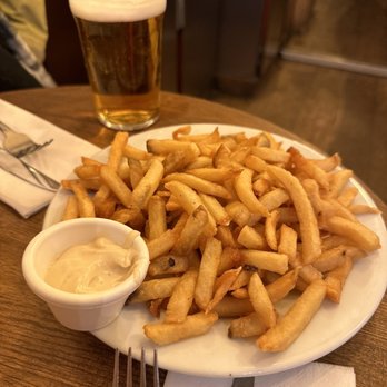 Le Chinon - Bars Near Me - Paris, 75