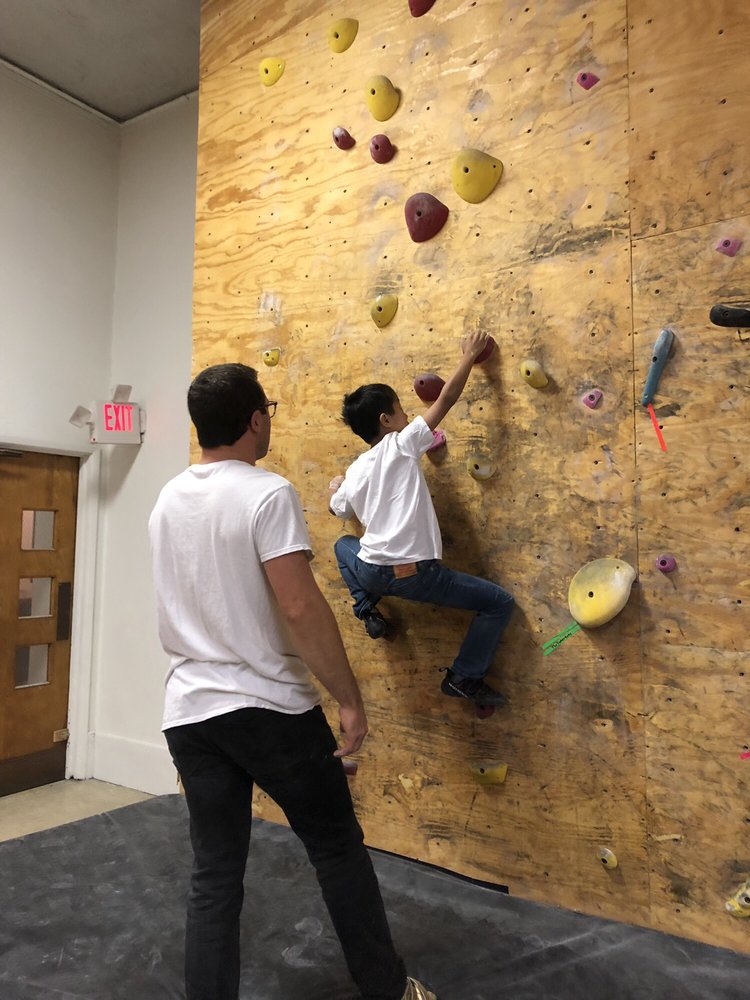 NOSOTROS ROCK CLIMBING GYM 29 Photos & 10 Reviews Rock Climbing 14321 Detroit Ave