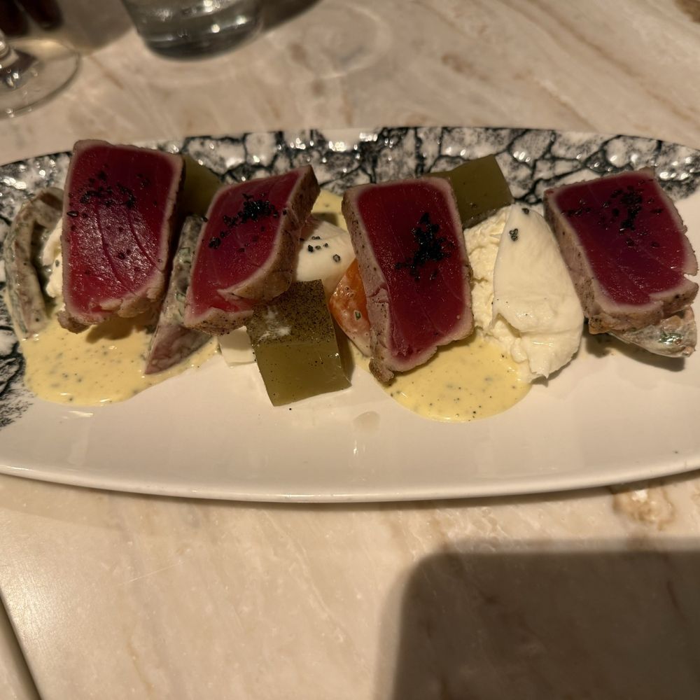 Ka'ana Kitchen - Seared Ahi Tuma Tataki - Asian Fusion Near Me - Wailea, Hawaii