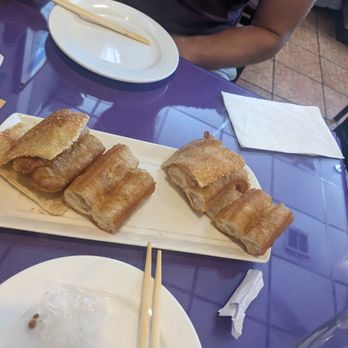 OK Ryan Restaurant - 燒餅油條 (Clay Oven Roll with Twisted Cruller) - a crisp sesame pastry with a cruller inside - Chinese Near Me - Flushing, New York