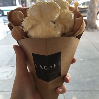 Gadani - Classic with toasted almond/honest drizzle - Coffee & Tea Near Me - Berkeley, California Gadani - Classic with toasted almond/honest drizzle - Coffee & Tea Near Me - Berkeley, California