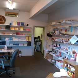 A A Jackson County Central Office - You can hear the volunteers answer the phones, browse the literature we have for sale at cost,  or pick up free meeting schedules.