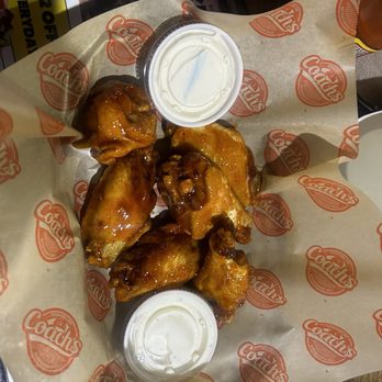 Coach's Neighborhood Grill - Bourbon 6 Traditional wings - American Near Me - Lexington, North Carolina
