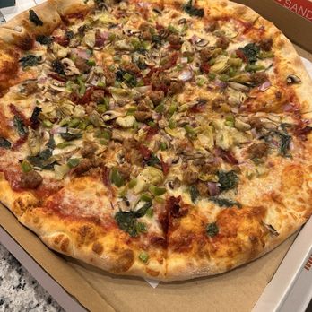 Mondo's Pizza - California Garden PizzaCalifornia - Pizza Near Me - Aurora, Colorado