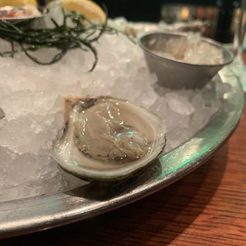 Shaw's Crab House - Oyster on the Half Shell - Seafood Near Me - Chicago, Illinois Shaw's Crab House - Oyster on the Half Shell - Seafood Near Me - Chicago, Illinois