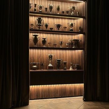 Trophy Room - Cocktail Bars Near Me - Phoenix, Arizona