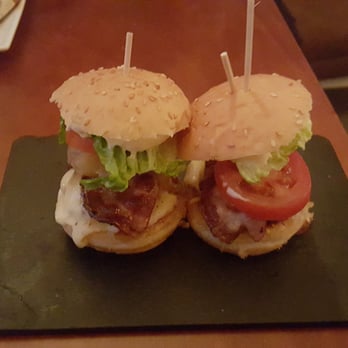 Arco Tapas Bar - Awsome mini burgers! - Tapas Bars Near Me - Marbella, Massachusetts