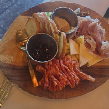 Hearthstone Kitchen & Cellar - Mini charcuterie board - New American Near Me - Las Vegas, Nevada Hearthstone Kitchen & Cellar - Mini charcuterie board - New American Near Me - Las Vegas, Nevada