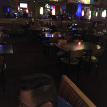 Applebee's Grill + Bar - Empty tables available but nooooo the gals couldnt figure out how to seat the customers. - Sports Bars Near Me - Union Gap, Washington Applebee's Grill + Bar - Empty tables available but nooooo the gals couldnt figure out how to seat the customers. - Sports Bars Near Me - Union Gap, Washington