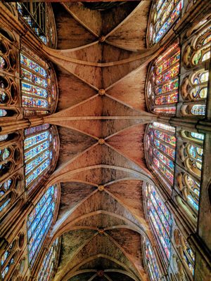 León Cathedral by null