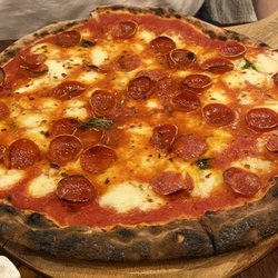 Angelo's - Pepperoni pizza