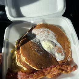 Pancakes, bacon and eggs Pancakes, bacon and eggs