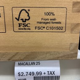 Macallan 25 in a wooden box