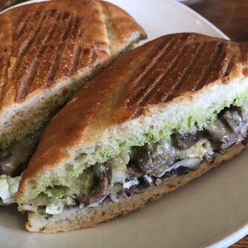 5 Rabanitos - Torta de carne asada - Mexican Near Me - Chicago, Illinois