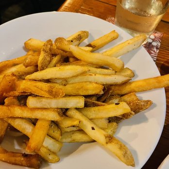 Lulu's Waikiki - Potato fries - Burgers Near Me - Honolulu, Hawaii Lulu's Waikiki - Potato fries - Burgers Near Me - Honolulu, Hawaii