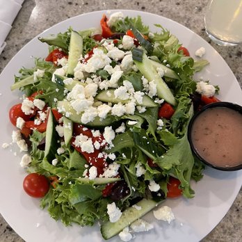 Avalon Aeropub - Pubs Near Me - Redmond, Oregon
