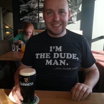 O'Looneys Bar - Great Guinness - Pubs Near Me - Lahinch, CE
