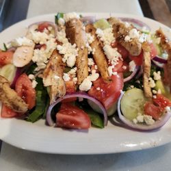 Betty's Bar & Grill - Salad anyone