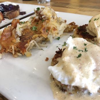 Batter & Berries - Crab cake Benedict - Breakfast & Brunch Near Me - Chicago, Illinois Batter & Berries - Crab cake Benedict - Breakfast & Brunch Near Me - Chicago, Illinois