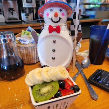 Cove Cafe - American Near Me - Ogunquit, Maine