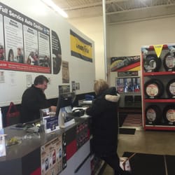 VIP Tires & Service - VIP tires and service desk.
