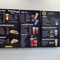 Bobaholic - Menu board.