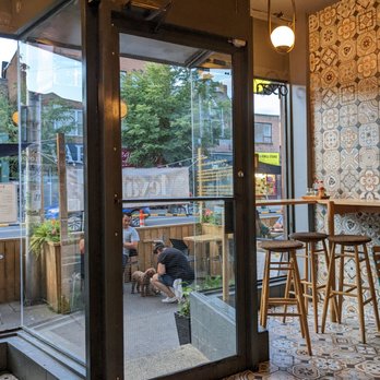 Levant  - Staff interaction with customers and pets - Middle Eastern Near Me - Toronto, Ontario