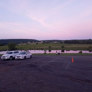Gouveia Vineyards - Wineries Near Me - Wallingford, Connecticut