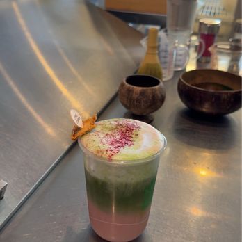 Kavahana - Strawberry matcha - Lounges Near Me - Santa Monica, California