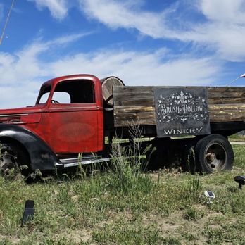 Brush Hollow Winery - Wineries Near Me - Penrose, Colorado Brush Hollow Winery - Wineries Near Me - Penrose, Colorado