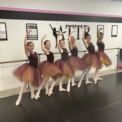 Arias to the Pointe
