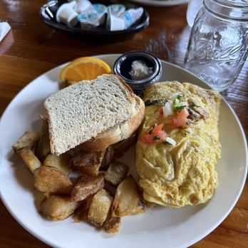 Bell Tower Cafe - Garden Omelet - Breakfast & Brunch Near Me - Saratoga, California Bell Tower Cafe - Garden Omelet - Breakfast & Brunch Near Me - Saratoga, California