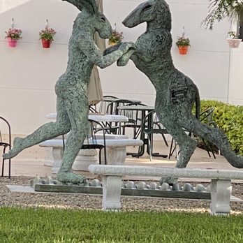 Boca Raton Museum Art School - Sculpture in front of school - Art Schools Near Me - Boca Raton, Florida