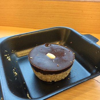 Simone's - the peanut butter cup is amazing, the little salt that is added makes this dish a 10/10 - Bakeries Near Me - Manchester, XGM
